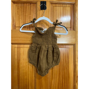 Kate Quinn Tapenade Smocked Tie Bubble One Piece Size 3-6 Months